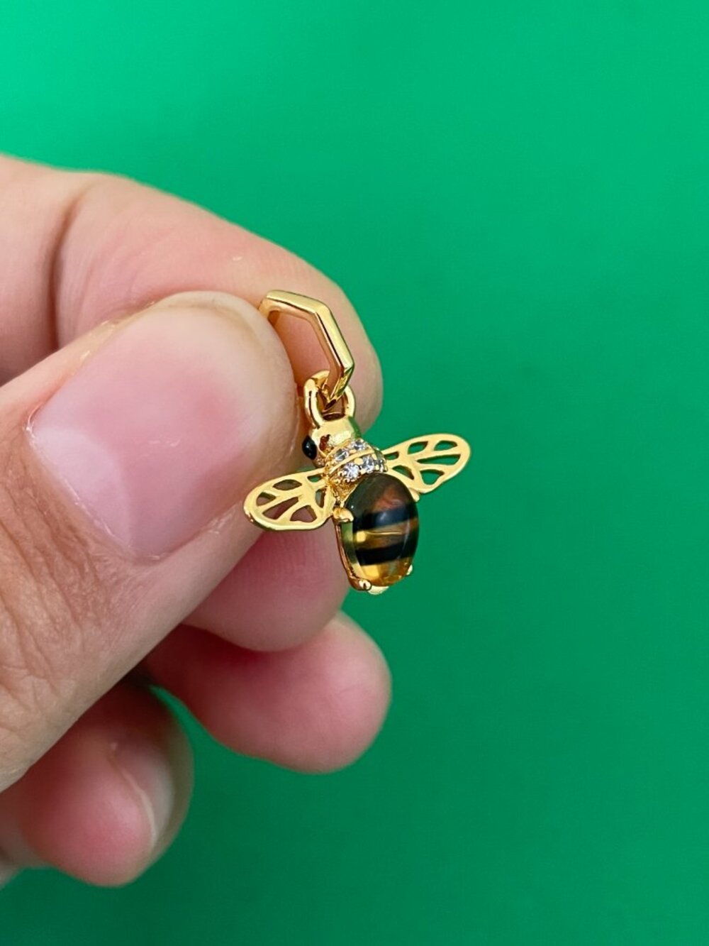 Authentic New 100% Original PANDORA Brand 14K Gold Sparkling Bee Dangle Charm - Picture 5 of 5